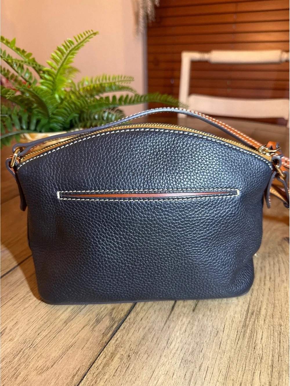 Authentic Dooney & Bourke Pebble Leather Crossbody Bag Black Tan Trim